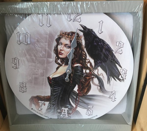 Horloge, Reine avec corbeau